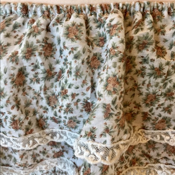 Ruffle Lace Tank Spaghetti Strap - Picture 3 of 9